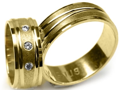 Obrączki ślubne z żółtego złota płaskie z cyrkoniami 7mm Premium P-MAGNUS