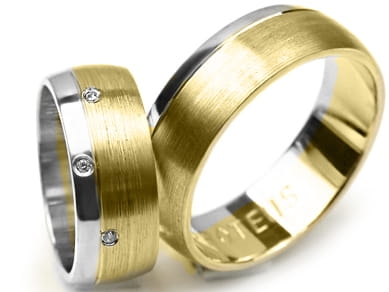Przejdź do produktu Dwukolorowe obrączki ślubne półokrągłe z cyrkoniami 7mm Premium