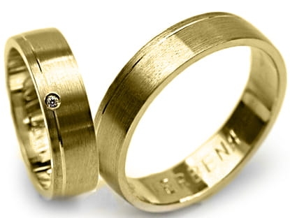 Przejdź do produktu Obrączki ślubne z żółtego złota półokrągłe z cyrkonią 5mm Premium 