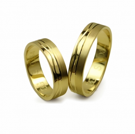 Przejdź do produktu Obrączki ślubne z żółtego złota płaskie 5mm Special S084