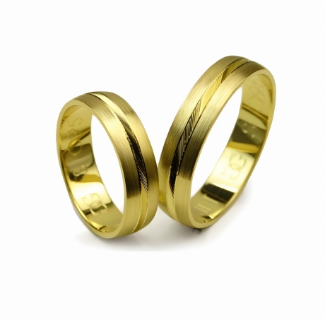 Przejdź do produktu Obrączki ślubne z żółtego złota półokrągłe 5mm Special S095