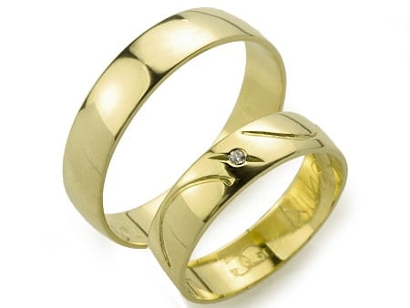 Obrączki ślubne z żółtego złota półokrągłe z cyrkonią 5mm Always A001