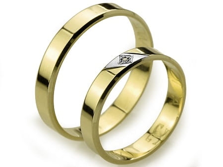 Obrączki ślubne z żółtego złota płaskie z cyrkonią 4mm Always A010