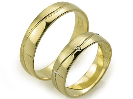Obrączki ślubne z żółtego złota półokrągłe z cyrkoniami 5mm Always A016