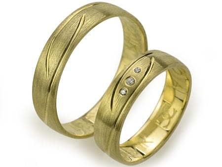 Obrączki ślubne z żółtego złota półokrągłe z cyrkoniami 5mm Always A034