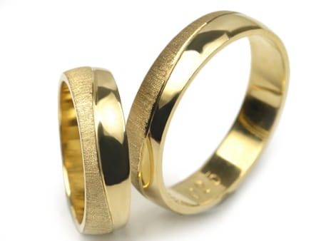 Obrączki ślubne z żółtego złota półokrągłe 5mm Estetic E025