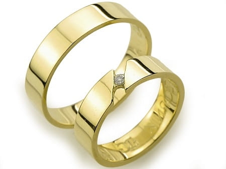 Obrączki ślubne z żółtego złota płaskie z cyrkonią 5mm Always A044