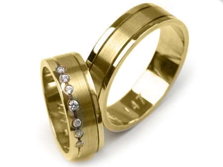 Przejdź do produktu Obrączki ślubne z żółtego złota płaskie z cyrkoniami 6mm Estetic