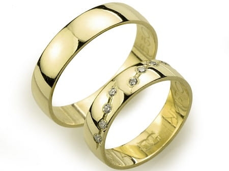 Obrączki ślubne z żółtego złota półokrągłe z cyrkoniami 5mm Always A055