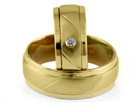 Obrączki ślubne z żółtego złota półokrągłe z cyrkonią 9mm Estetic  E194