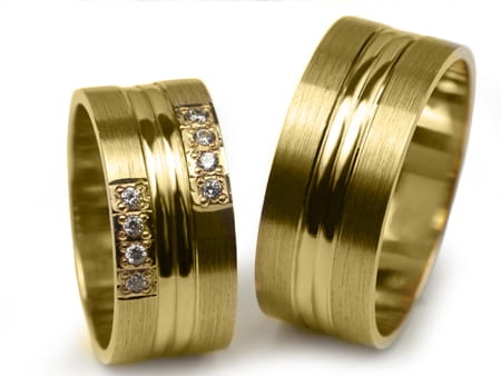 Obrączki ślubne z żółtego złota płaskie z cyrkoniami 10mm Estetic E198
