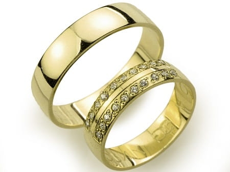 Przejdź do produktu Obrączki ślubne z żółtego złota półokrągłe z cyrkoniami 5mm Always