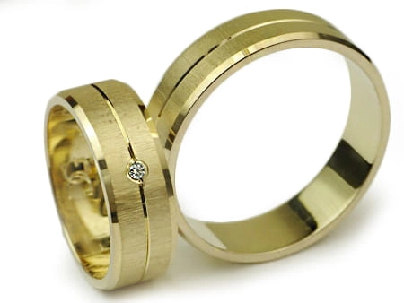 Obrączki ślubne z żółtego złota płaskie z cyrkonią 6mm Infinity  I002