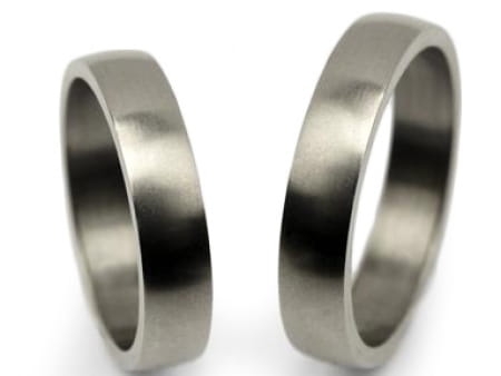 Obrączki ślubne z tytanu półokrągłe 4mm Tytanowe T005