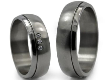 Obrączki ślubne z tytanu półokrągłe z cyrkoniami 6mm Tytanowe T020