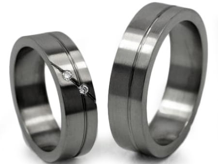 Obrączki ślubne z tytanu płaskie z cyrkoniami 6mm Tytanowe T028
