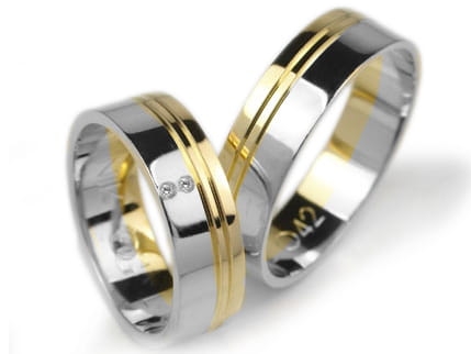 Przejdź do produktu Obrączki ślubne dwukolorowe płaskie z cyrkoniami 6mm Lux L042