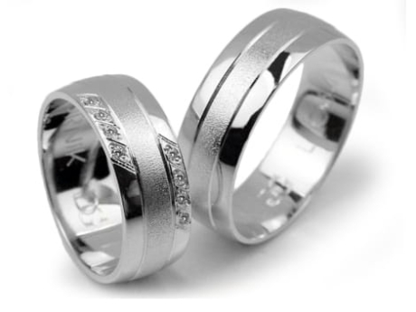 Przejdź do produktu Obrączki ślubne z białego złota półokrągłe z cyrkoniami 7mm Lux L064